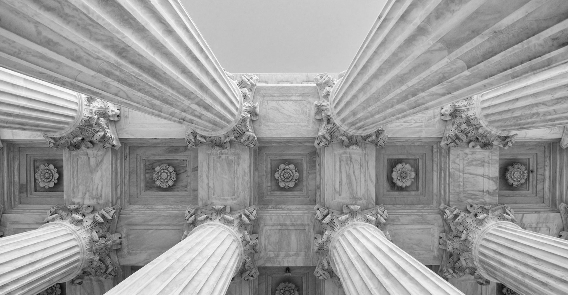 Illustration accueil : colonnes de la justice